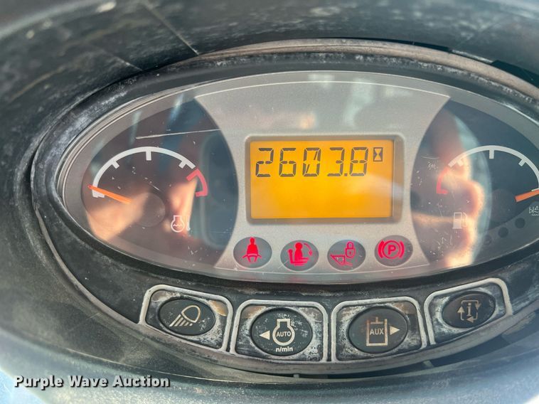 image for item OA9183 2015 Bobcat T650  tracked skid steer loader