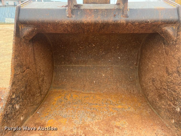 image for item OA9184 Kobelco SK160LC  excavator