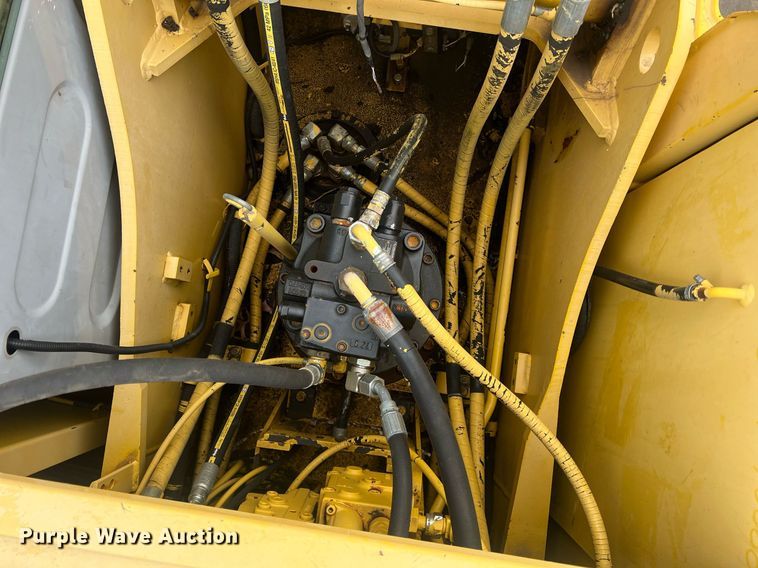 image for item OA9184 Kobelco SK160LC  excavator