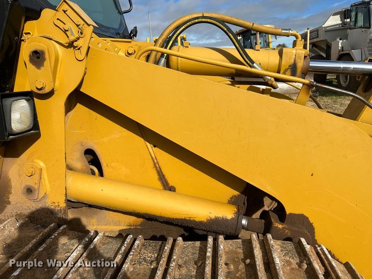 image for item OA9185 2005 Caterpillar 953C  track loader