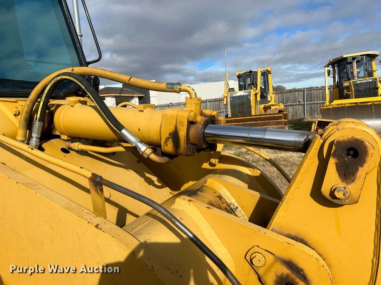 image for item OA9185 2005 Caterpillar 953C  track loader