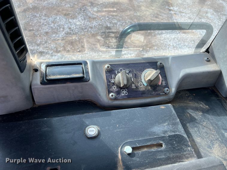 image for item OA9185 2005 Caterpillar 953C  track loader