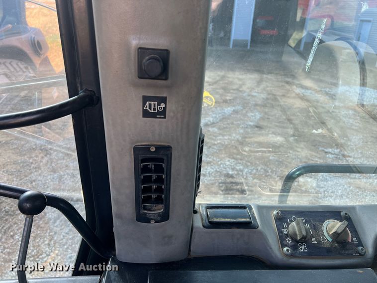 image for item OA9185 2005 Caterpillar 953C  track loader