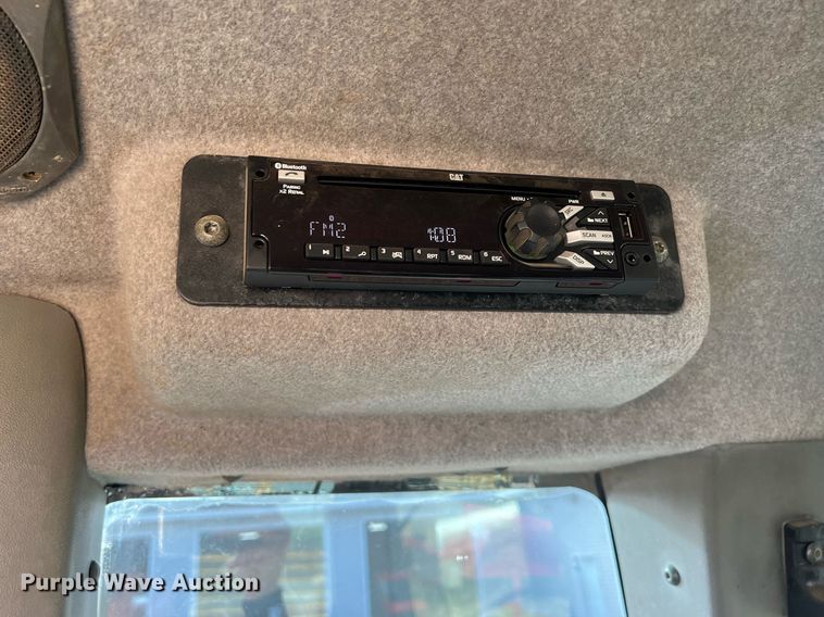 image for item OA9185 2005 Caterpillar 953C  track loader