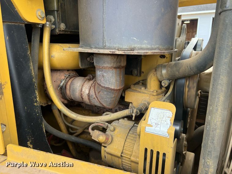 image for item OA9185 2005 Caterpillar 953C  track loader