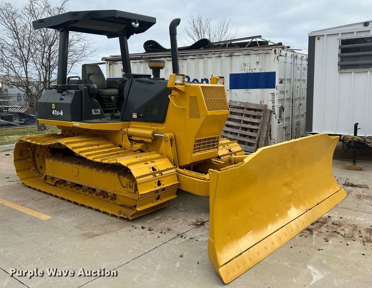 image for item OA9186 1999 Komatsu D41E-6  dozer