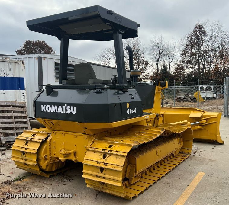 image for item OA9186 1999 Komatsu D41E-6  dozer