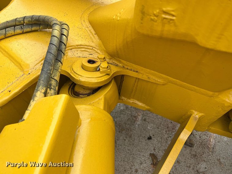 image for item OA9186 1999 Komatsu D41E-6  dozer