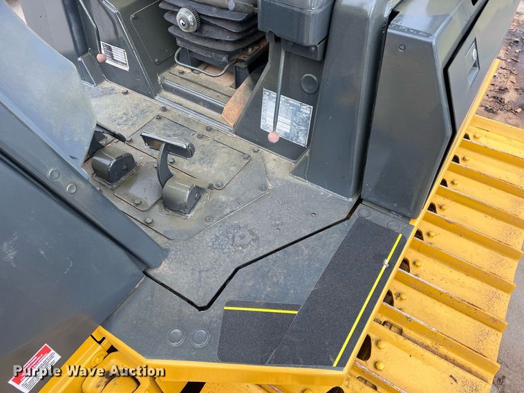 image for item OA9186 1999 Komatsu D41E-6  dozer
