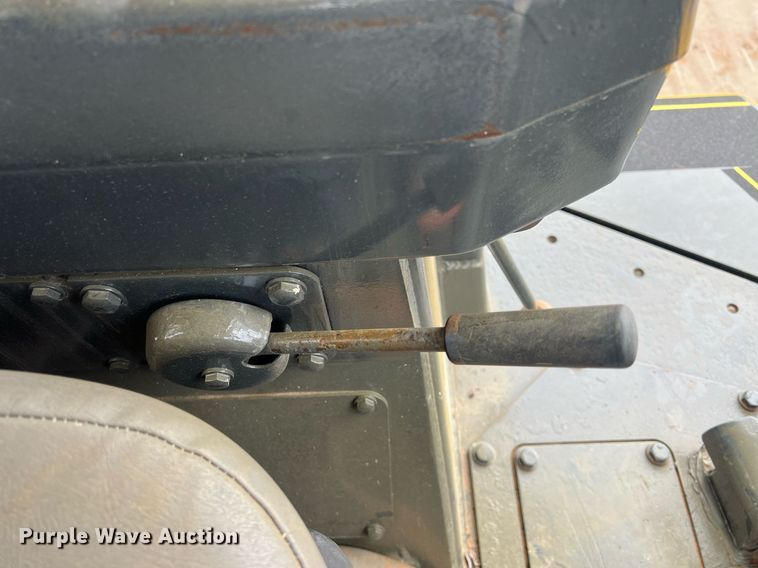 image for item OA9186 1999 Komatsu D41E-6  dozer