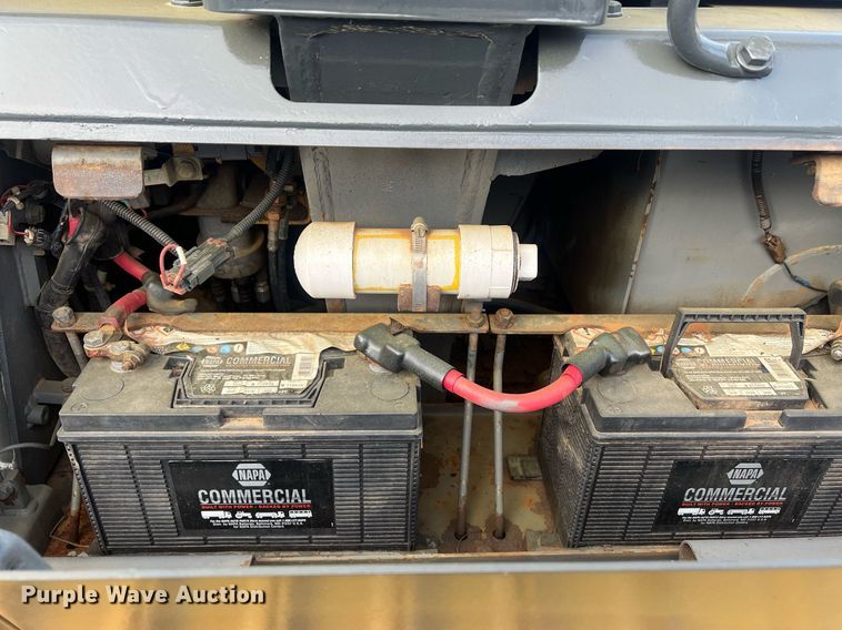 image for item OA9186 1999 Komatsu D41E-6  dozer