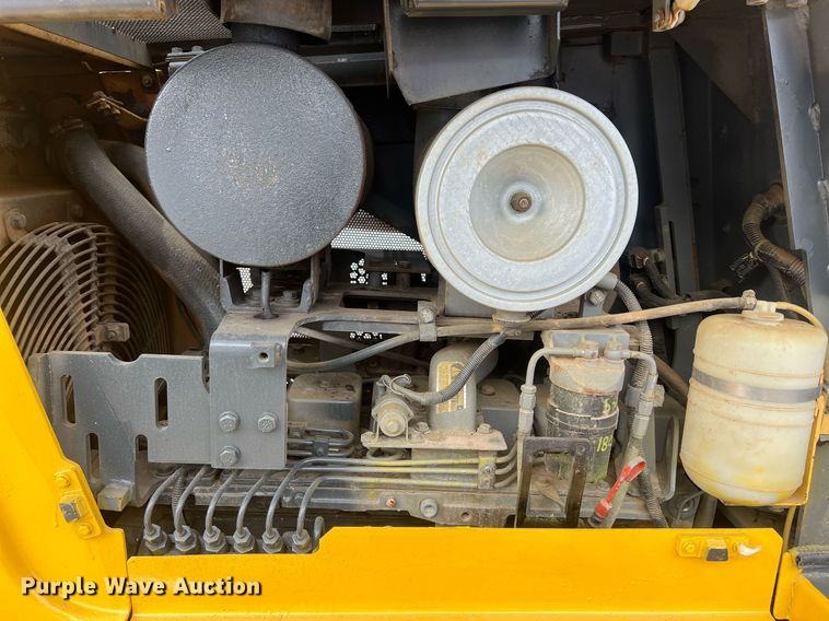 image for item OA9186 1999 Komatsu D41E-6  dozer