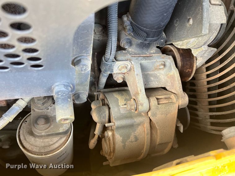 image for item OA9186 1999 Komatsu D41E-6  dozer