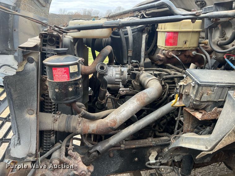 image for item OA9194 2000 Ford F650  flatbed truck