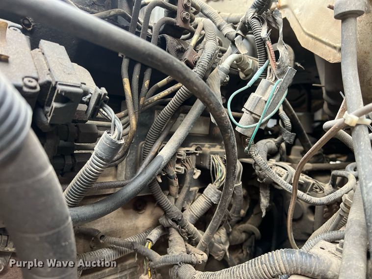 image for item OA9194 2000 Ford F650  flatbed truck