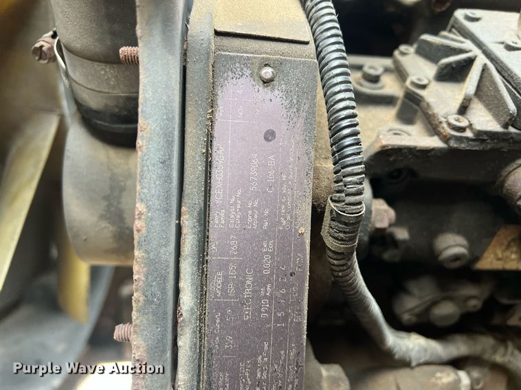 image for item OA9194 2000 Ford F650  flatbed truck