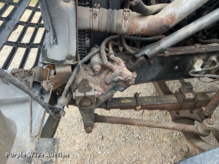 image for item OA9194 2000 Ford F650  flatbed truck