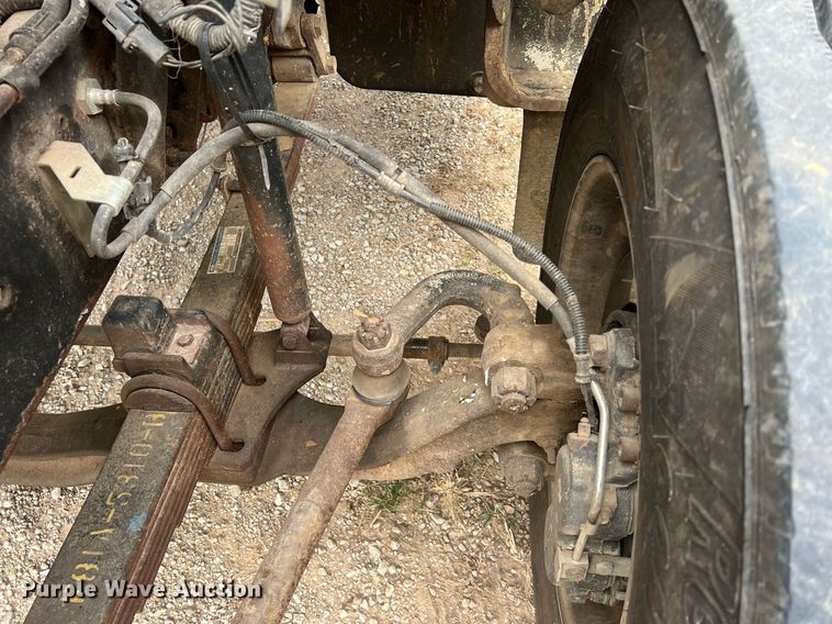 image for item OA9194 2000 Ford F650  flatbed truck