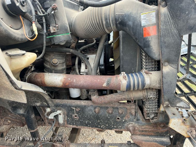 image for item OA9194 2000 Ford F650  flatbed truck