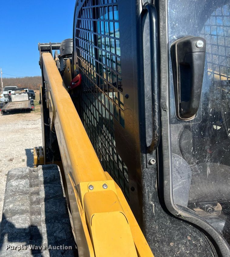 image for item OA9196 2021 Caterpillar 299D3XE tracked skid steer loader