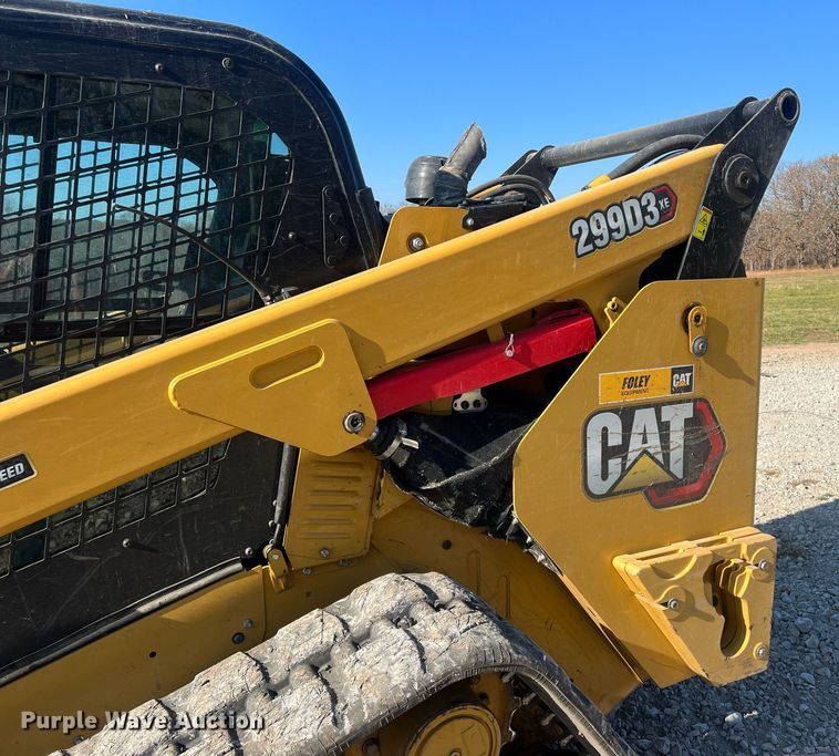image for item OA9196 2021 Caterpillar 299D3XE tracked skid steer loader