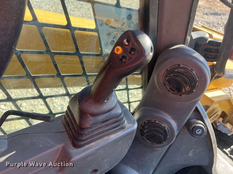 image for item OA9196 2021 Caterpillar 299D3XE tracked skid steer loader