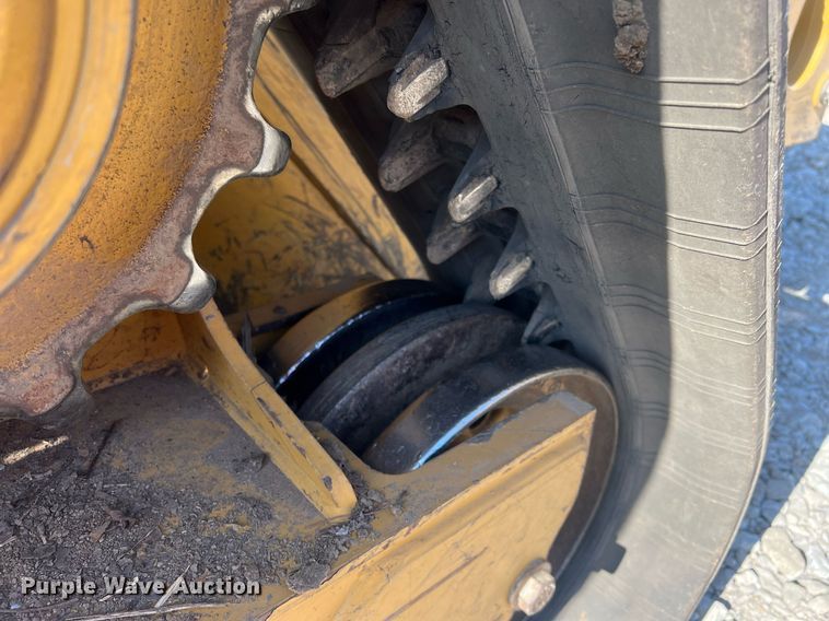 image for item OA9196 2021 Caterpillar 299D3XE tracked skid steer loader