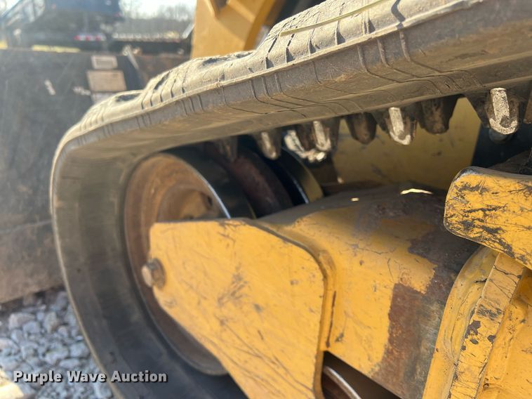 image for item OA9196 2021 Caterpillar 299D3XE tracked skid steer loader