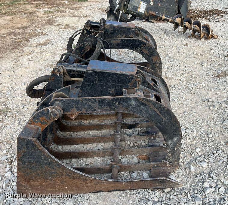 image for item OA9199 Prime  skid steer grapple bucket