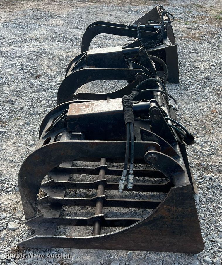 image for item OA9199 Prime  skid steer grapple bucket