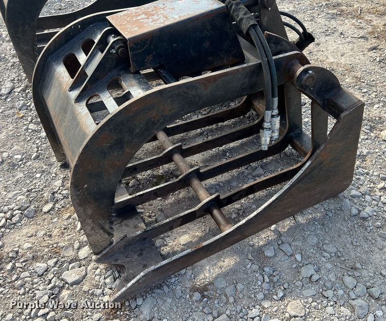 image for item OA9199 Prime  skid steer grapple bucket