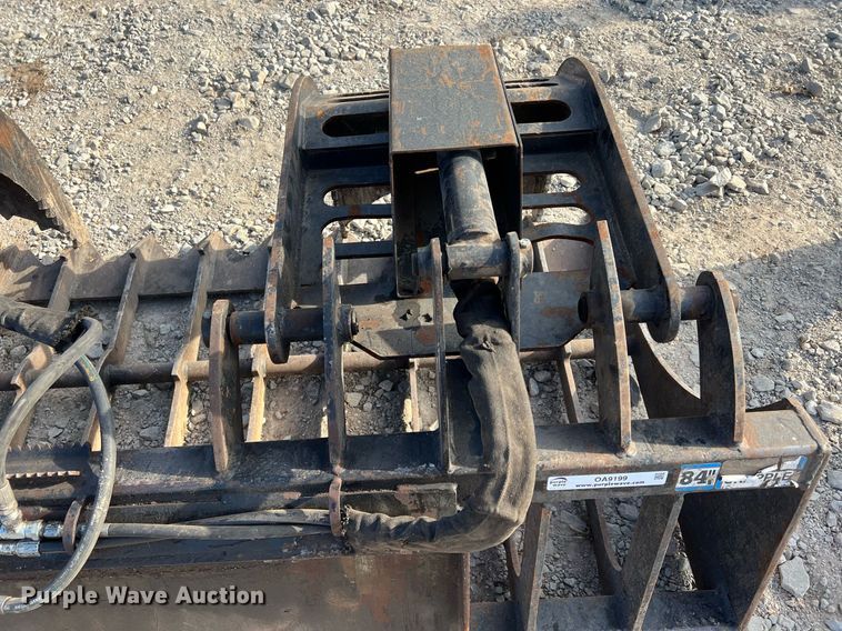 image for item OA9199 Prime  skid steer grapple bucket