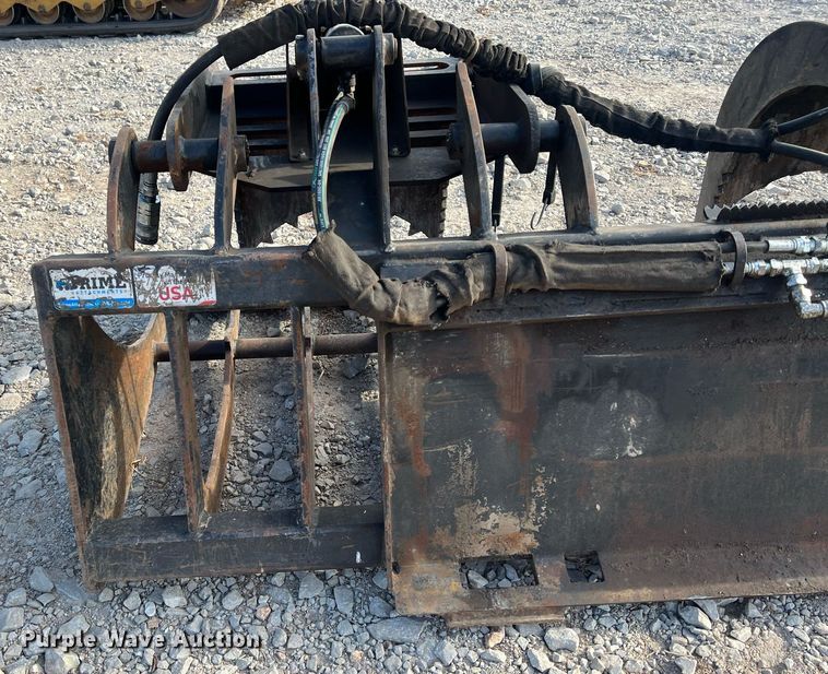 image for item OA9199 Prime  skid steer grapple bucket