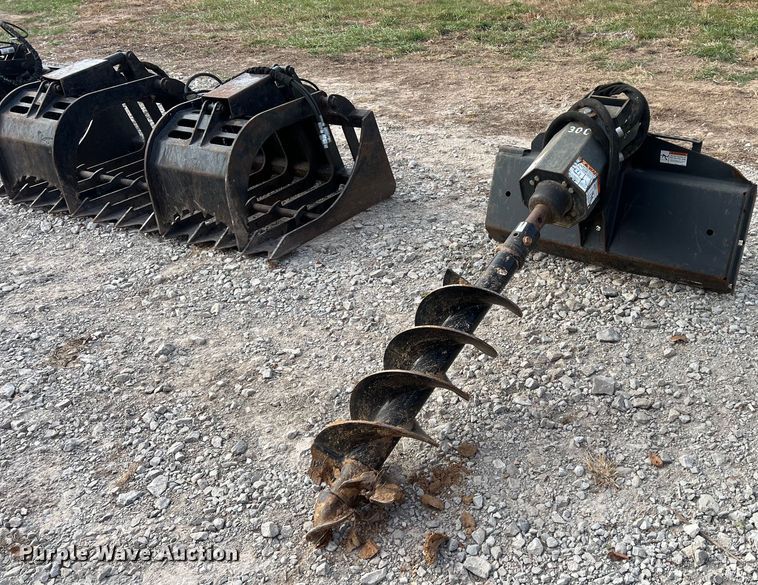 image for item OA9200 Bobcat 30C  skid steer auger