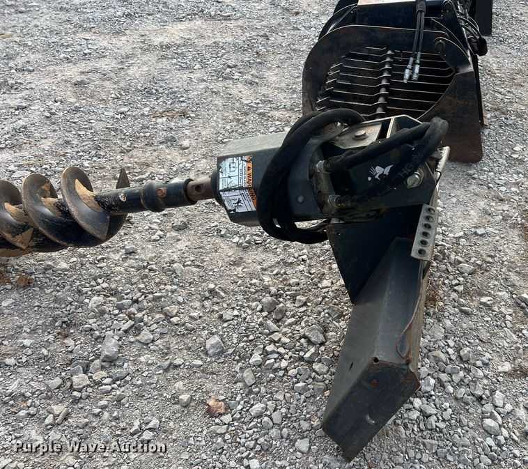 image for item OA9200 Bobcat 30C  skid steer auger
