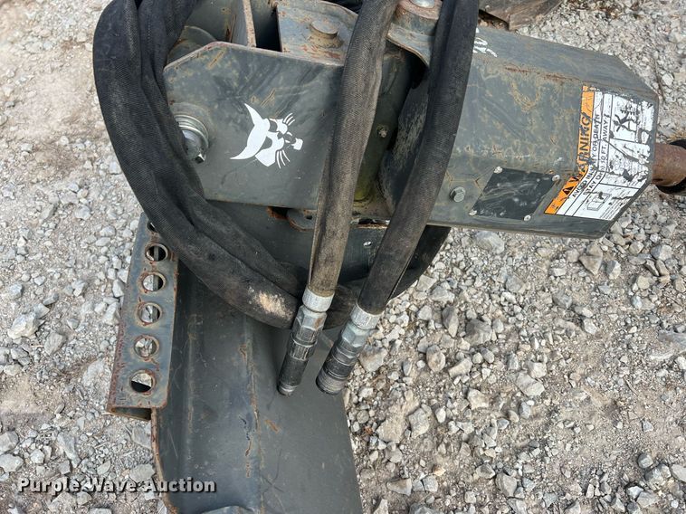 image for item OA9200 Bobcat 30C  skid steer auger