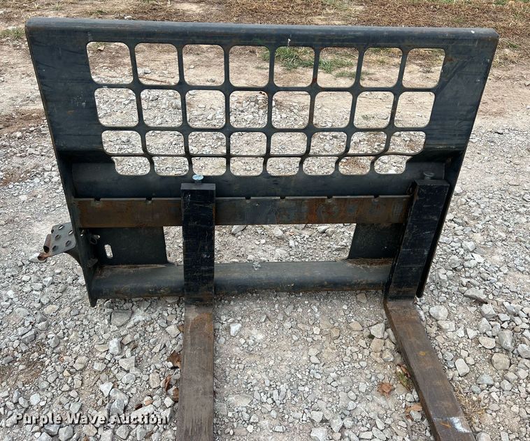 image for item OA9202 Bobcat  skid steer forks