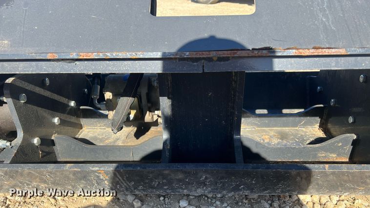 image for item OA9207 LandHonor  skid steer plate compactor