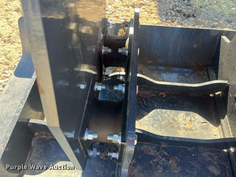 image for item OA9207 LandHonor  skid steer plate compactor