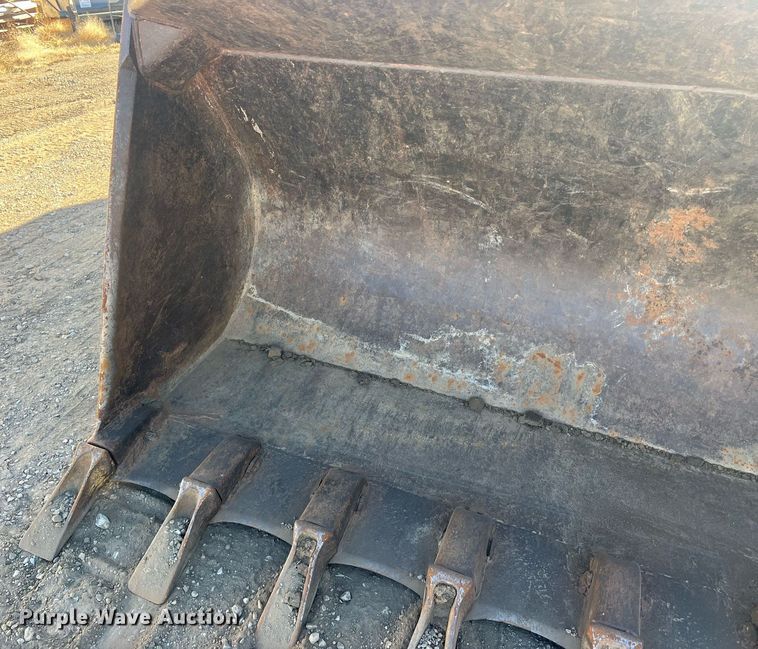 image for item OA9211 1996 Liebherr 631  track loader