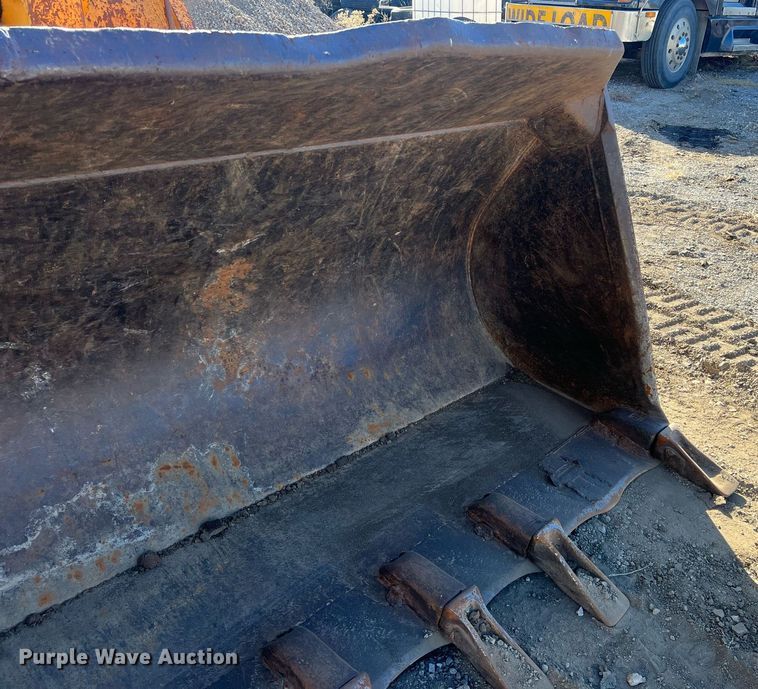 image for item OA9211 1996 Liebherr 631  track loader