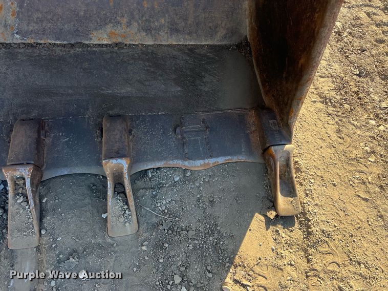 image for item OA9211 1996 Liebherr 631  track loader