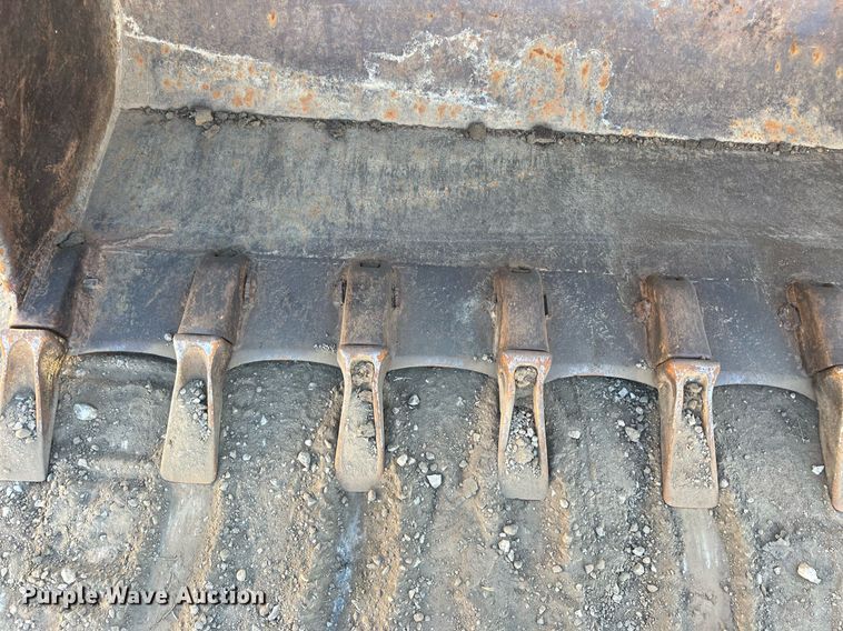 image for item OA9211 1996 Liebherr 631  track loader