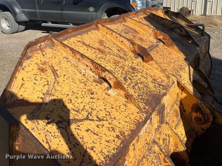 image for item OA9211 1996 Liebherr 631  track loader