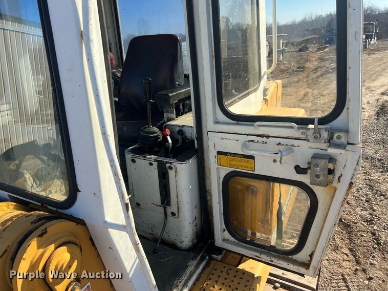 image for item OA9211 1996 Liebherr 631  track loader