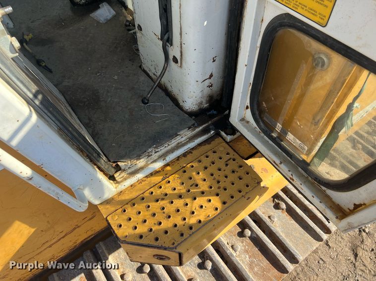 image for item OA9211 1996 Liebherr 631  track loader