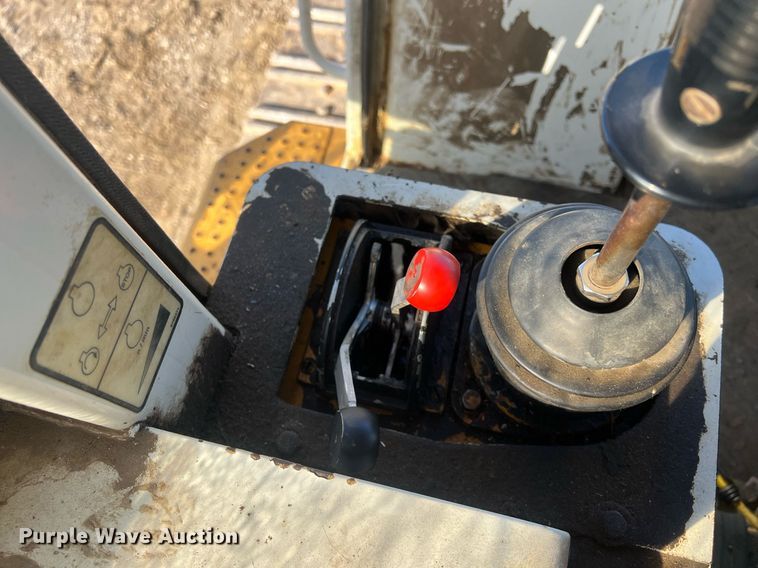 image for item OA9211 1996 Liebherr 631  track loader