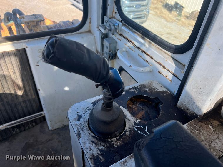 image for item OA9211 1996 Liebherr 631  track loader