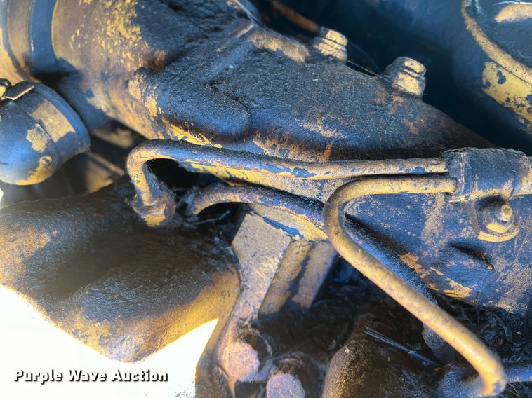 image for item OA9211 1996 Liebherr 631  track loader