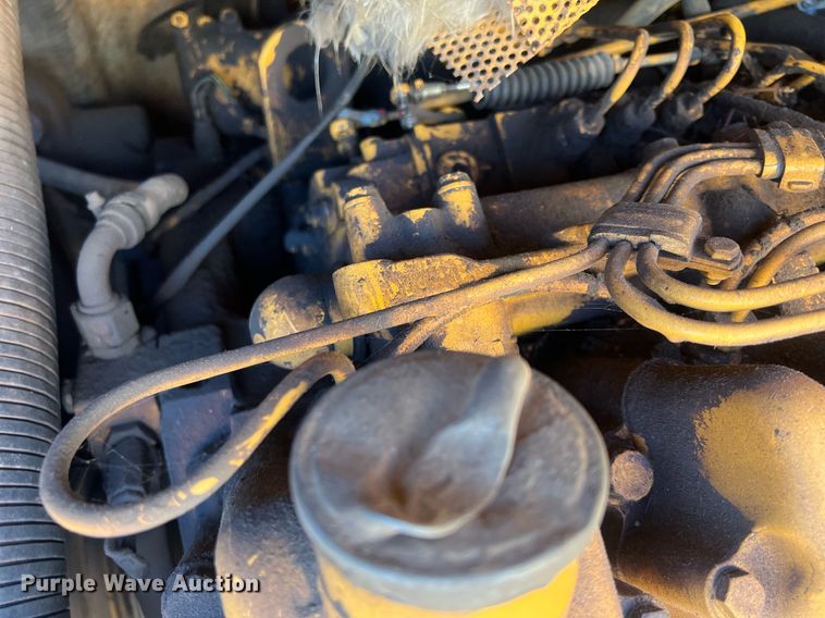 image for item OA9211 1996 Liebherr 631  track loader